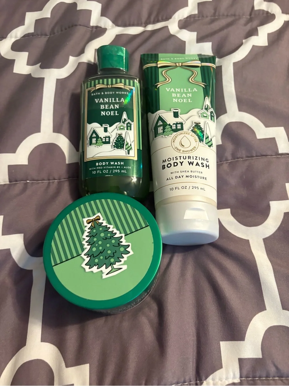 Bath & Body Works Vanilla Bean Noel Body Wash & Cream Trio - Green